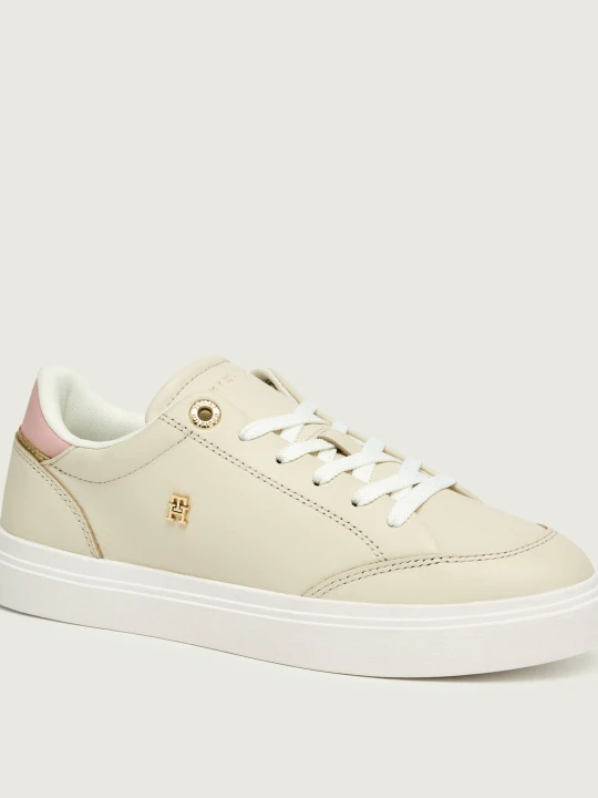 Zdjęcie produktu Tommy Hilfiger Skórzane sneakersy Chic kremowy