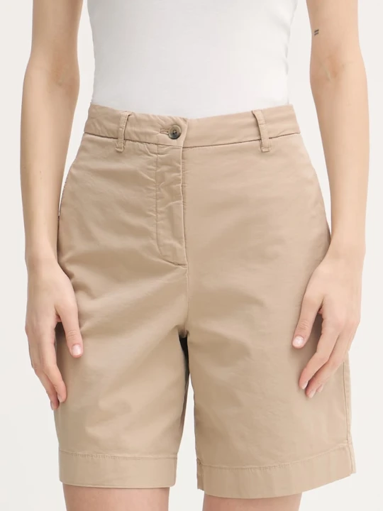 Zdjęcie produktu Tommy Hilfiger szorty chino damskie z bawełną beżowy