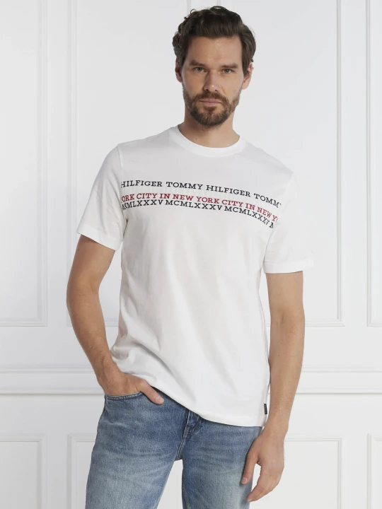 Zdjęcie produktu Tommy Hilfiger T-shirt CENTER CHEST STRIPE TEE | Regular Fit biały