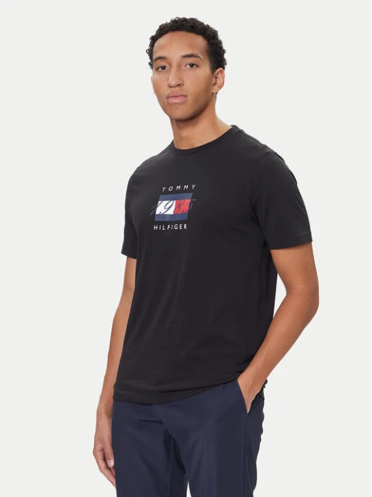 Zdjęcie produktu Tommy Hilfiger T-Shirt Linear Flag MW0MW41338 Czarny Regular Fit