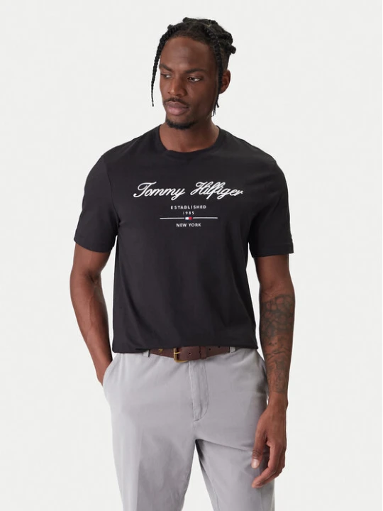 Zdjęcie produktu Tommy Hilfiger T-Shirt Script Logo MW0MW33691 Czarny Regular Fit