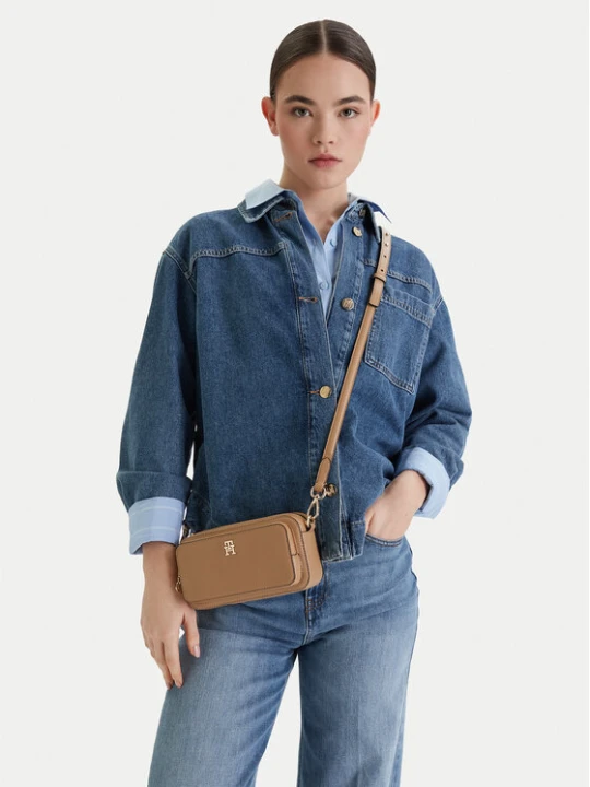 Zdjęcie produktu Tommy Hilfiger Torebka Th Daily Camera Bag AW0AW18377 Brązowy