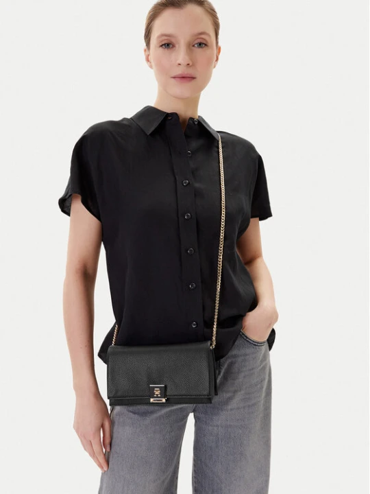 Zdjęcie produktu Tommy Hilfiger Torebka Th Her Flap W / Chain AW0AW17403 Czarny