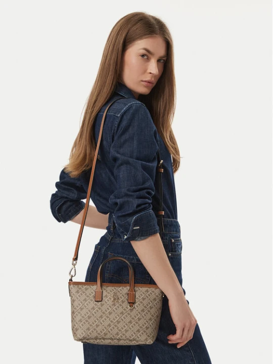Zdjęcie produktu Tommy Hilfiger Torebka Th Monoplay Mini Tote Le AW0AW18848 Brązowy