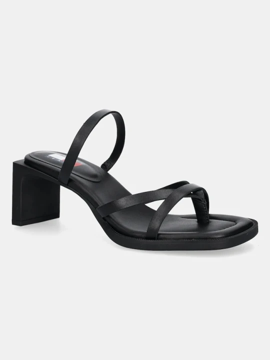 Zdjęcie produktu Tommy Jeans japonki skórzane THE SOHO SANDAL czarny