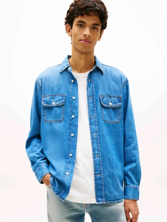 Zdjęcie produktu Tommy Jeans Jeansowa koszula BJ8037 | Relaxed fit niebieski