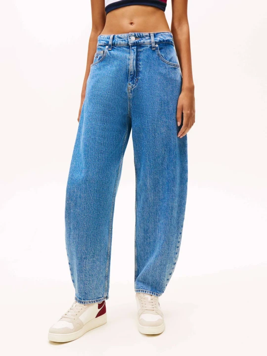 Zdjęcie produktu Tommy Jeans Jeansy AI4136 | Mom Fit niebieski
