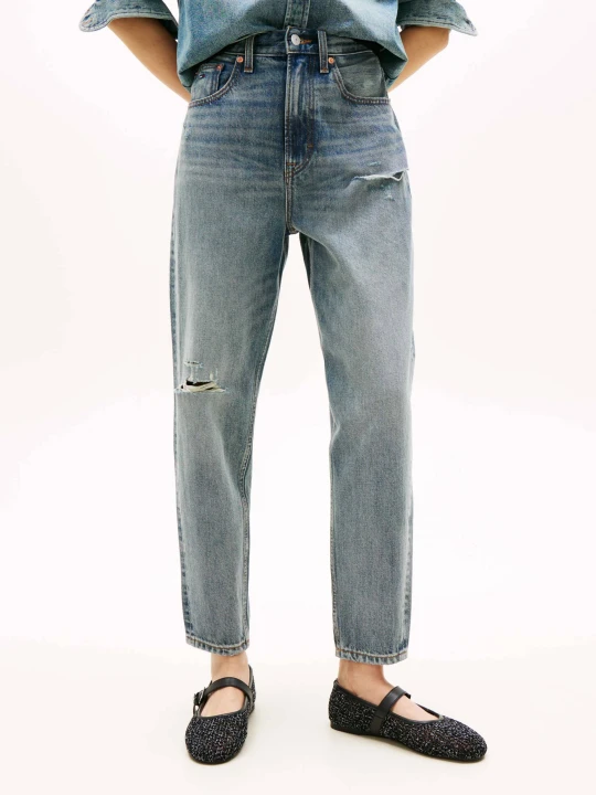 Zdjęcie produktu Tommy Jeans Jeansy BJ8011 | Mom Fit niebieski