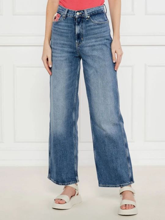 Zdjęcie produktu Tommy Jeans Jeansy CLAIRE | flare fit | high waist niebieski