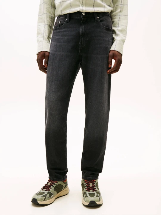 Zdjęcie produktu Tommy Jeans Jeansy ISAAC | Relaxed fit czarny