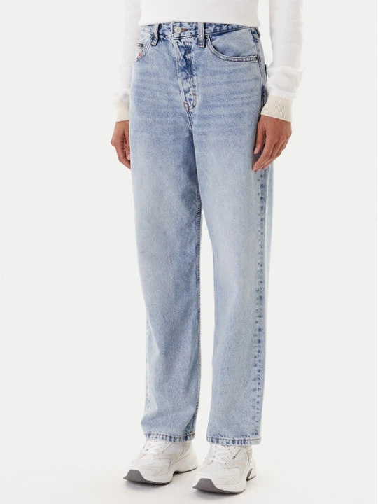 Zdjęcie produktu Tommy Jeans Jeansy Layla DW0DW20498 Niebieski Straight Fit
