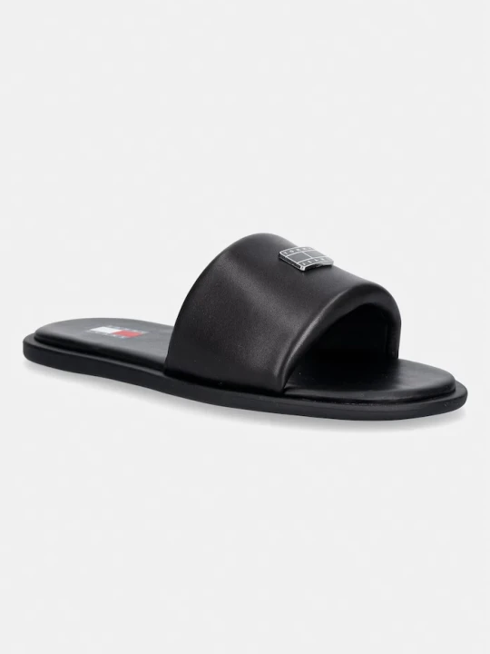 Zdjęcie produktu Tommy Jeans klapki na płaskim obcasie damskie skórzane TJW SOFT PADDED CASUAL SLIDE czarny