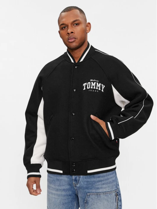 Zdjęcie produktu Tommy Jeans Kurtka bomber Tjm Wool Varsity Bomber DM0DM17884 Czarny Regular Fit