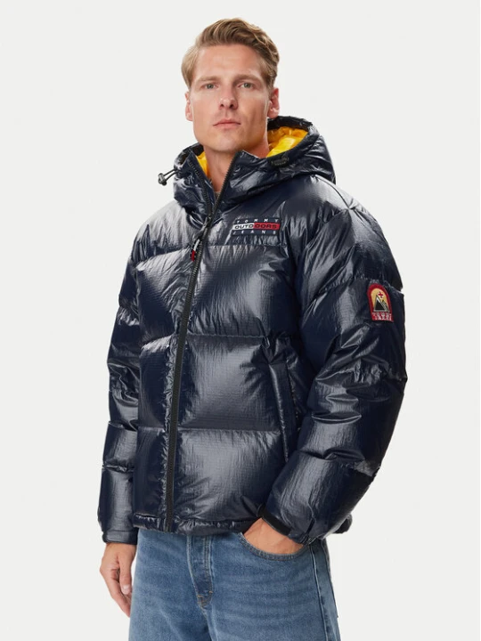 Zdjęcie produktu Tommy Jeans Kurtka puchowa Alaska DM0DM23894 Granatowy Relaxed Fit