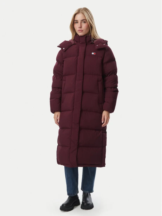 Zdjęcie produktu Tommy Jeans Kurtka puchowa Alaska DW0DW18860 Bordowy Regular Fit