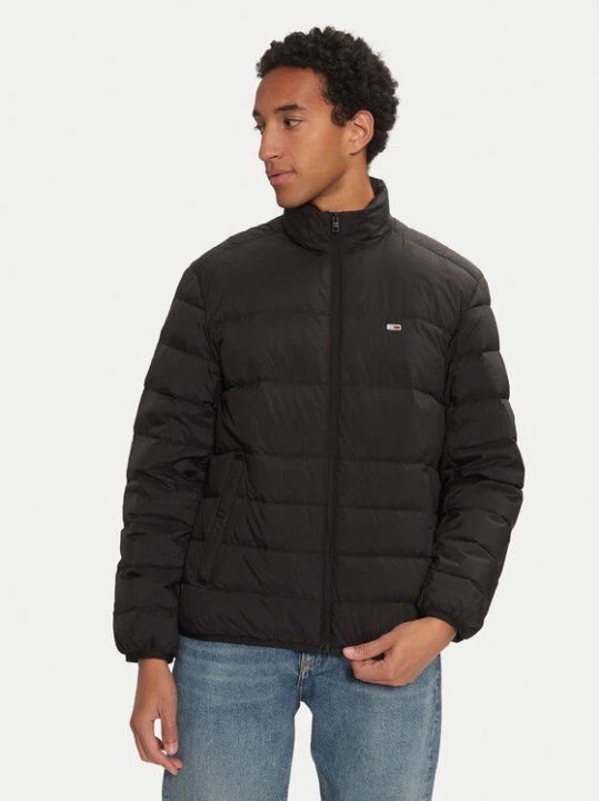 Zdjęcie produktu Tommy Jeans Kurtka puchowa DM0DM20686 Czarny Regular Fit