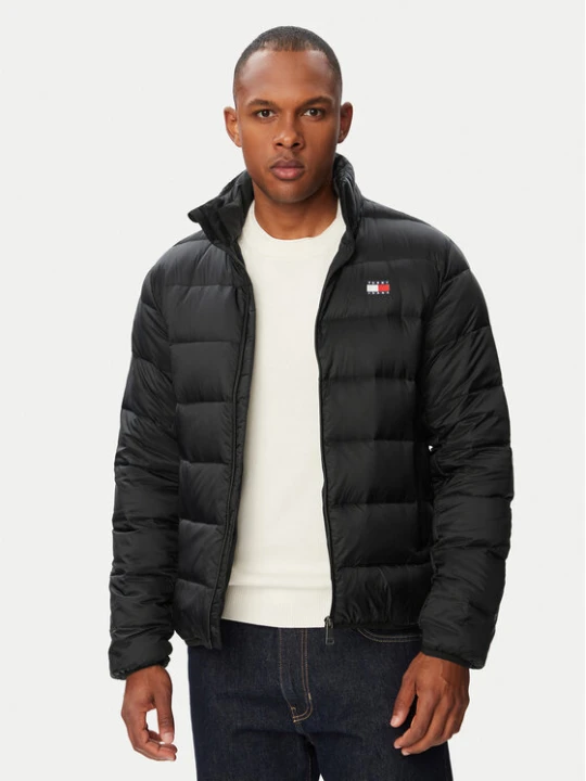 Zdjęcie produktu Tommy Jeans Kurtka puchowa DM0DM23231 Czarny Regular Fit