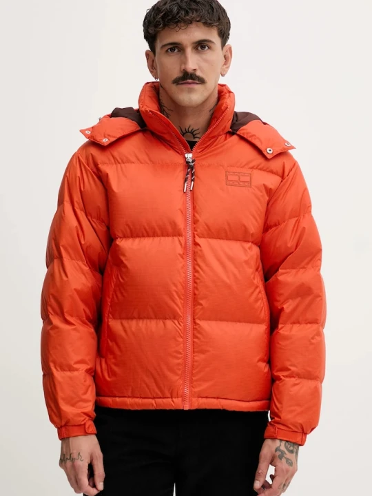 Zdjęcie produktu Tommy Jeans kurtka puchowa pomarańczowy