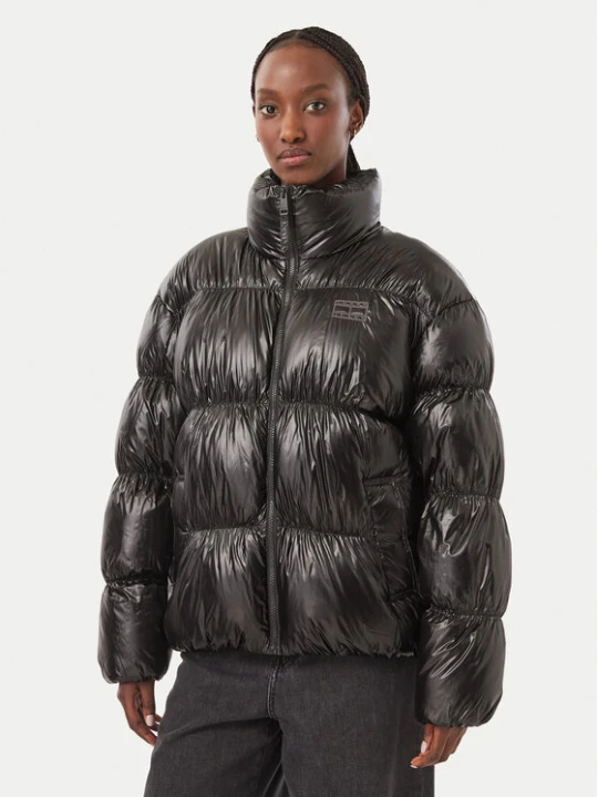 Zdjęcie produktu Tommy Jeans Kurtka puchowa Shiny DW0DW23423 Czarny Regular Fit