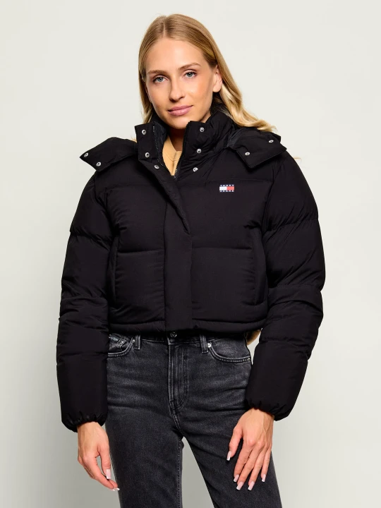 Zdjęcie produktu Tommy Jeans Puchowa kurtka Alaska | Cropped Fit czarny