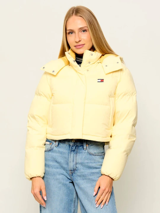 Zdjęcie produktu Tommy Jeans Puchowa kurtka Alaska | Cropped Fit żółty