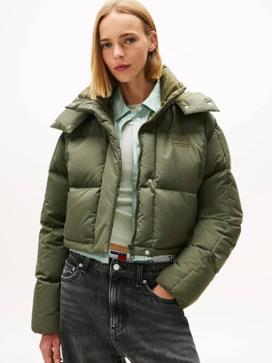 Zdjęcie produktu Tommy Jeans Puchowa kurtka ALASKA GRID | Cropped Fit zielony