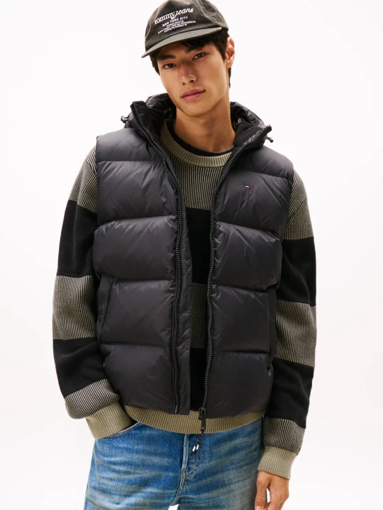 Zdjęcie produktu Tommy Jeans Puchowy bezrękawnik | Regular Fit czarny