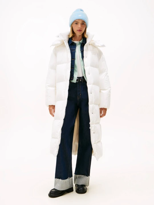 Zdjęcie produktu Tommy Jeans Puchowy płaszcz TJW ALASKA biały