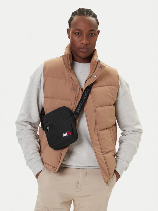 Zdjęcie produktu Tommy Jeans Saszetka Tjm Ess Daily Reporter AM0AM13710 Czarny