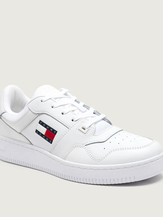 Zdjęcie produktu Tommy Jeans Skórzane sneakersy Retro Basket biały