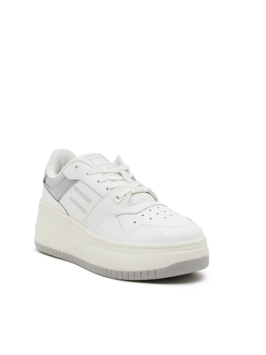 Zdjęcie produktu Tommy Jeans Skórzane sneakersy TJW RETRO BASKET FLATFORM PATENT ecru