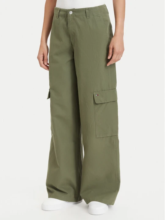 Zdjęcie produktu Tommy Jeans Spodnie cargo DW0DW22749 Zielony Wide Leg