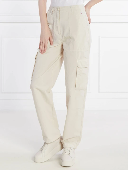 Zdjęcie produktu Tommy Jeans Spodnie cargo TJW HARPER HR CARGO PANT | Tapered fit ecru