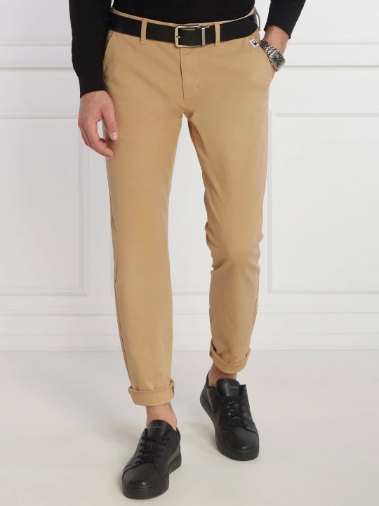 Zdjęcie produktu Tommy Jeans Spodnie chino AUSTIN | Slim Fit camel