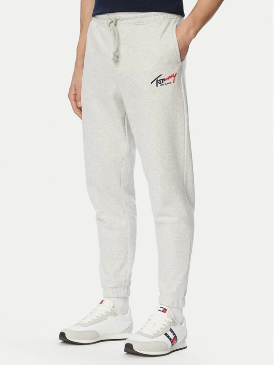 Zdjęcie produktu Tommy Jeans Spodnie dresowe DM0DM23903 Szary jasny Regular Fit