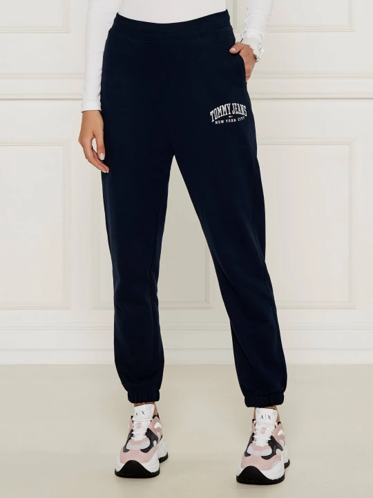 Zdjęcie produktu Tommy Jeans Spodnie dresowe RLX VARSITY | Regular Fit granatowy