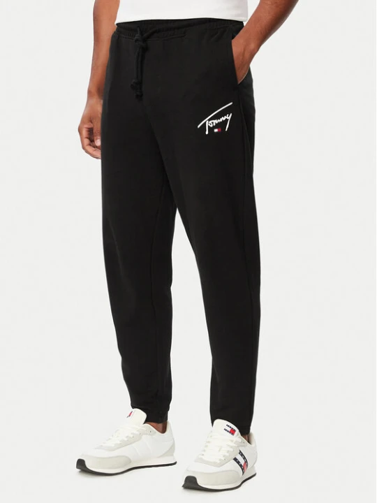 Zdjęcie produktu Tommy Jeans Spodnie dresowe Signature DM0DM23593 Czarny Regular Fit