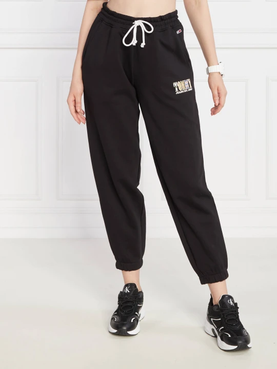 Zdjęcie produktu Tommy Jeans Spodnie dresowe TJW TJ LUXE 2 | Regular Fit czarny