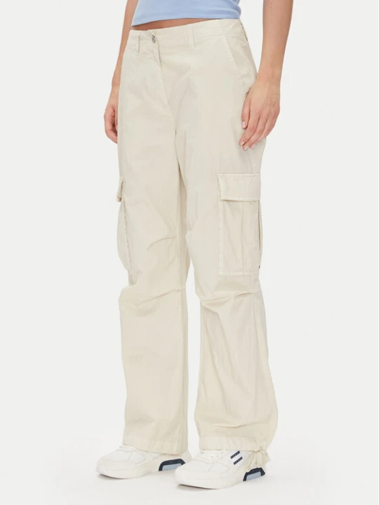 Zdjęcie produktu Tommy Jeans Spodnie materiałowe Tjw Cargo Relaxed Straight DW0DW20350 Beżowy Relaxed Fit