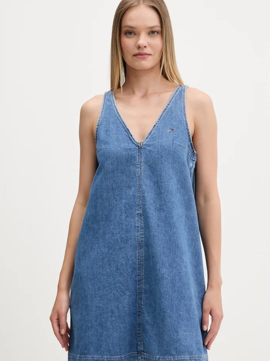 Zdjęcie produktu Tommy Jeans sukienka jeansowa niebieski