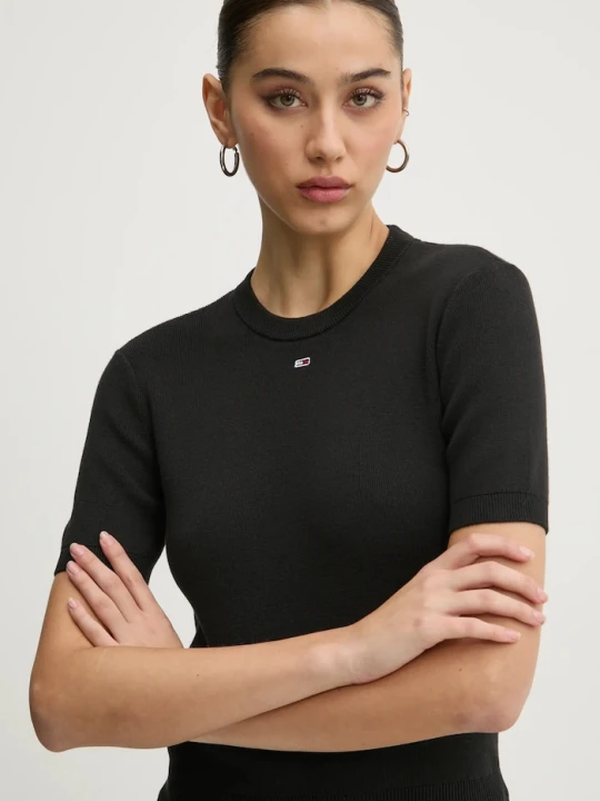 Zdjęcie produktu Tommy Jeans sweter z krótkim rękawem damski bawełniany czarny