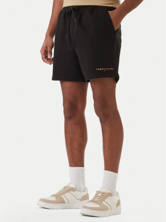Zdjęcie produktu Tommy Jeans Szorty sportowe Contrast Linear DM0DM22697 Czarny Regular Fit