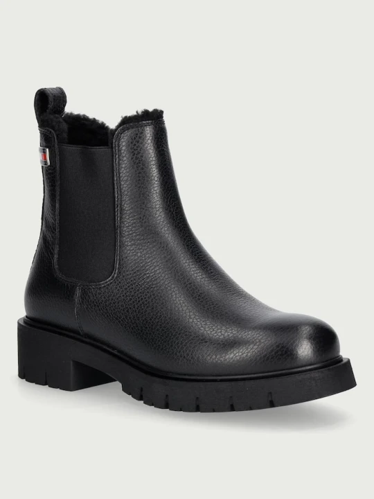 Zdjęcie produktu Tommy Jeans sztyblety damskie skórzane TJW CLEATED CHELSEA BOOTS WL czarny