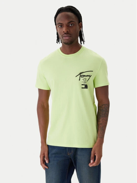 Zdjęcie produktu Tommy Jeans T-Shirt City Sign DM0DM22553 Zielony Regular Fit