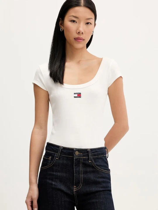 Zdjęcie produktu Tommy Jeans T-shirt damski bawełniany z elastanem beżowy