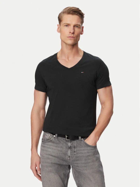 Zdjęcie produktu Tommy Jeans T-Shirt DM0DM04410 Czarny Regular Fit