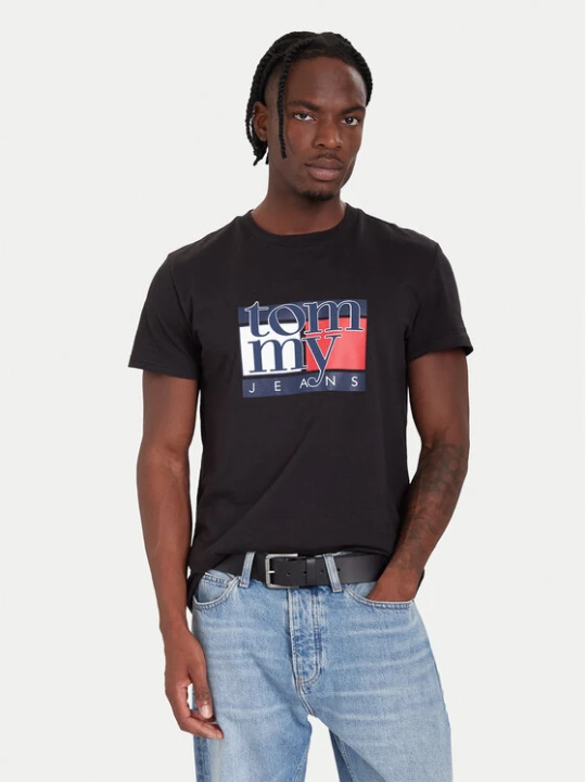 Zdjęcie produktu Tommy Jeans T-Shirt DM0DM21977 Czarny Regular Fit