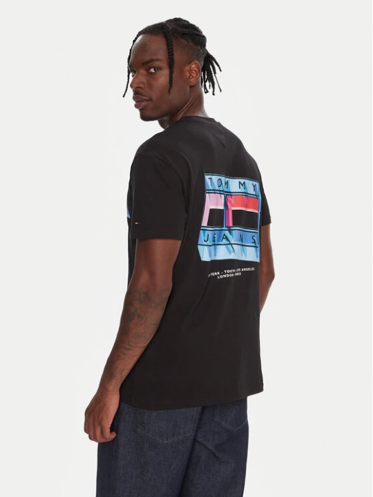 Zdjęcie produktu Tommy Jeans T-Shirt DM0DM21980 Czarny Regular Fit