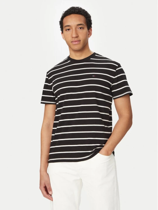 Zdjęcie produktu Tommy Jeans T-Shirt DM0DM22544 Czarny Regular Fit