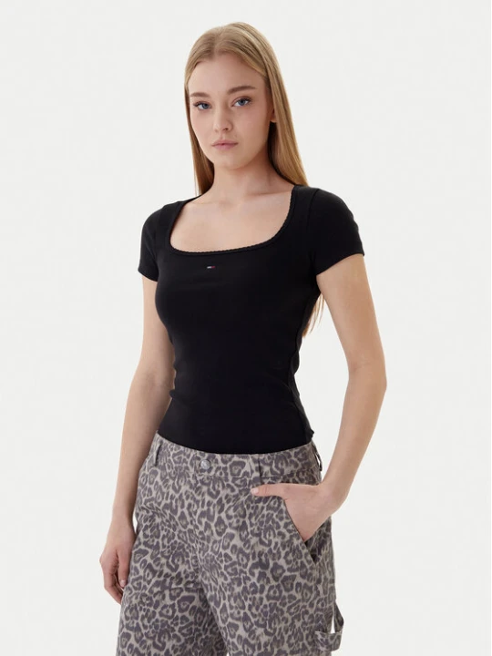 Zdjęcie produktu Tommy Jeans T-Shirt DW0DW21837 Czarny Slim Fit